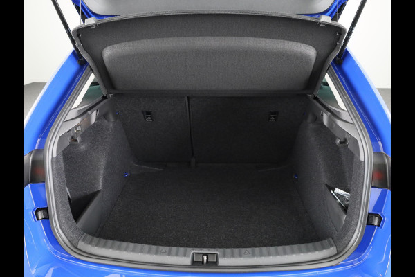 Škoda SCALA Selection 1.0 TSI 115 pk 6 versn. Hand | Trekhaak wegklapbaar | Image pakket
