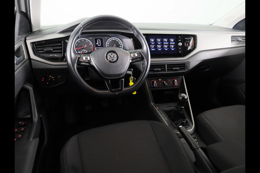 Volkswagen Polo 1.0 MPI Comfortline | Trekhaak | Cruise Control | Apple Carplay & Android Auto |