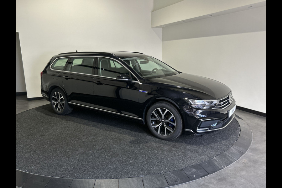 Volkswagen Passat Variant 1.4 TSI PHEV GTE Business | Stoelverwarming | Trekhaak | DSG | Virtual Cockpit
