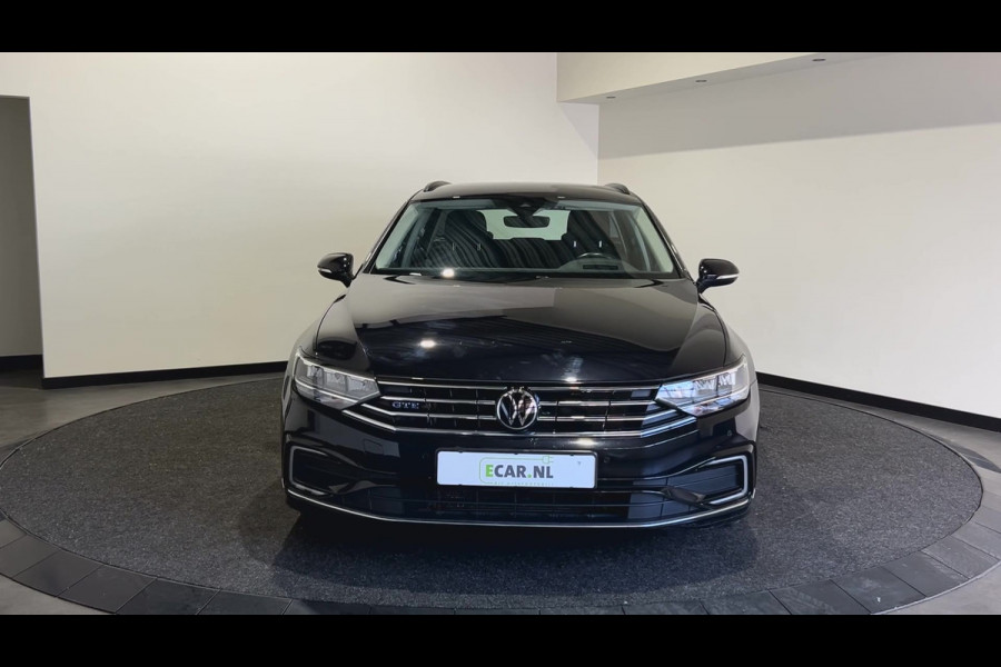 Volkswagen Passat Variant 1.4 TSI PHEV GTE Business | Stoelverwarming | Trekhaak | DSG | Virtual Cockpit