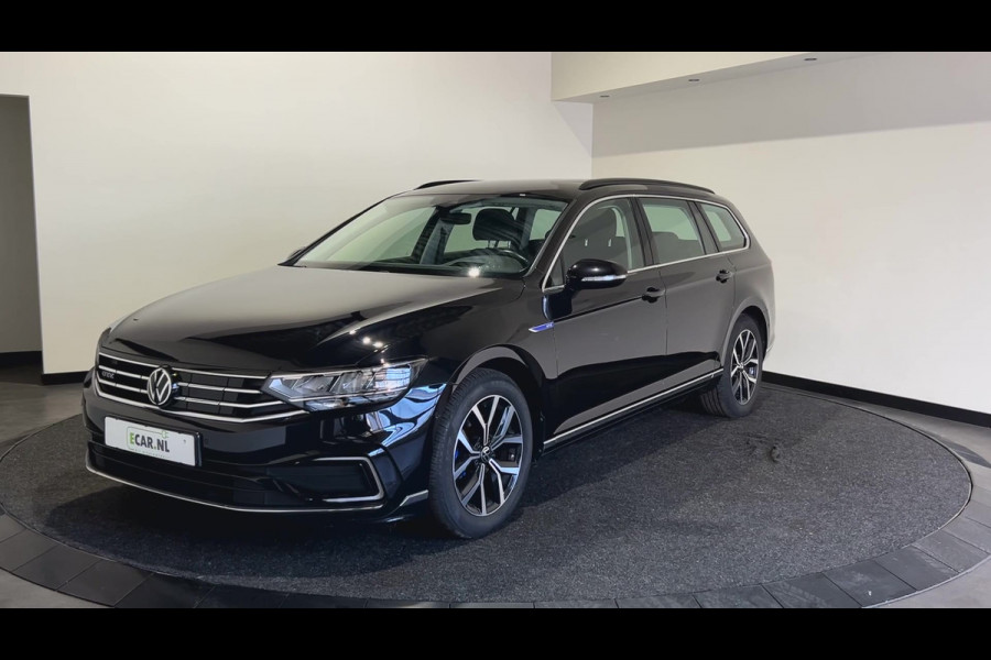 Volkswagen Passat Variant 1.4 TSI PHEV GTE Business | Stoelverwarming | Trekhaak | DSG | Virtual Cockpit