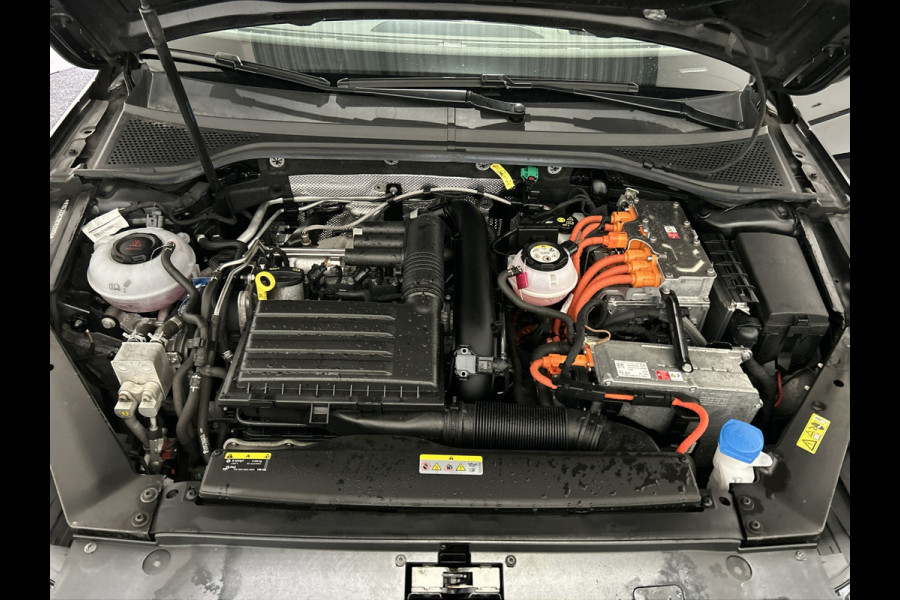 Volkswagen Passat Variant 1.4 TSI PHEV GTE Business | Stoelverwarming | Trekhaak | DSG | Virtual Cockpit