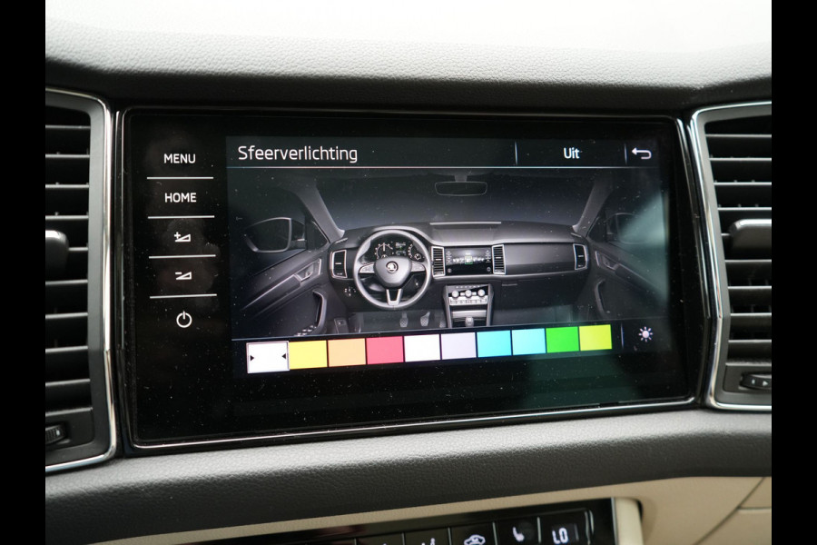 Škoda Kodiaq 2.0 TSI 4x4 Style 180pk DSG | Panodak | Trekhaak af Fabriek | Adaptive Cruise | Alcantara Sportstoelen Memory | 360 Camera | 19"L.M | Keyless | Sfeerverlichting | Apple Carplay | Dode Hoek Detectie |