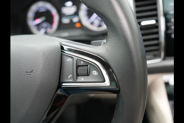 Škoda Kodiaq 2.0 TSI 4x4 Style 180pk DSG | Panodak | Trekhaak af Fabriek | Adaptive Cruise | Alcantara Sportstoelen Memory | 360 Camera | 19"L.M | Keyless | Sfeerverlichting | Apple Carplay | Dode Hoek Detectie |