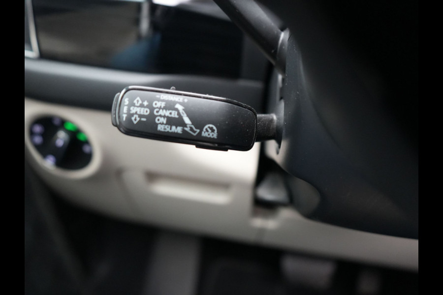 Škoda Kodiaq 2.0 TSI 4x4 Style 180pk DSG | Panodak | Trekhaak af Fabriek | Adaptive Cruise | Alcantara Sportstoelen Memory | 360 Camera | 19"L.M | Keyless | Sfeerverlichting | Apple Carplay | Dode Hoek Detectie |