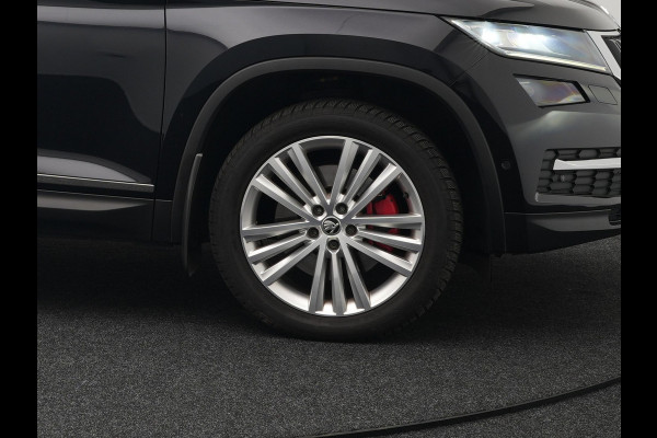 Škoda Kodiaq 2.0 TSI 4x4 Style 180pk DSG | Panodak | Trekhaak af Fabriek | Adaptive Cruise | Alcantara Sportstoelen Memory | 360 Camera | 19"L.M | Keyless | Sfeerverlichting | Apple Carplay | Dode Hoek Detectie |