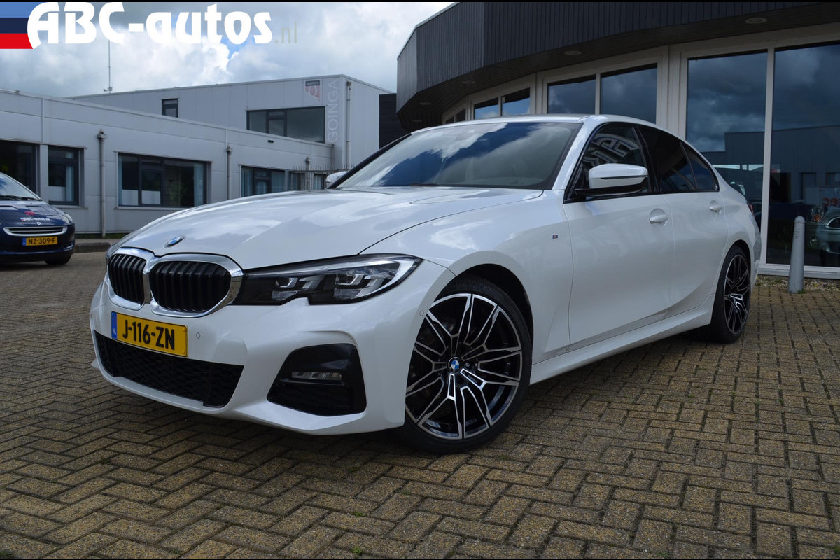 BMW 3-serie 2.0 260 pk M-Sport Edition / 19"M / Wit metallic BMW 3-serie 2.0 260 pk M-Sport Edition / 19"M / Wit metallic