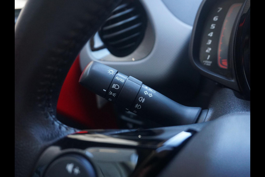 Peugeot 108 1.0 e-VTi Allure NET BINNEN