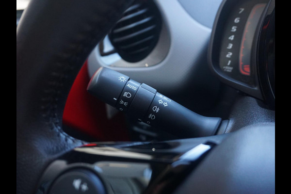 Peugeot 108 1.0 e-VTi Allure NET BINNEN