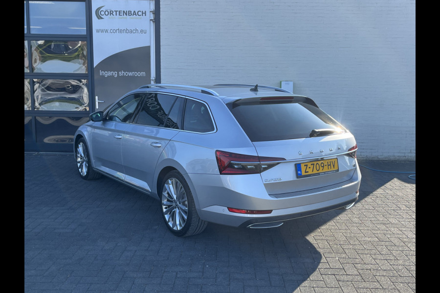 Škoda Superb Combi 1.4 TSI iV Sportline Business | Laurin&klement | Airco separaat | Zwenkbare trekhaak | Panorama dak | Adaptieve cruise | s
