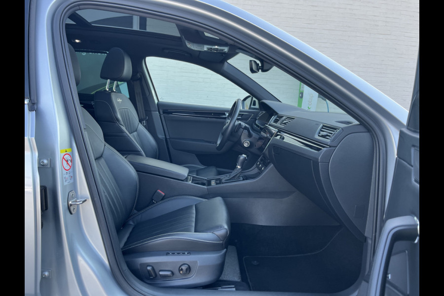 Škoda Superb Combi 1.4 TSI iV Sportline Business | Laurin&klement | Airco separaat | Zwenkbare trekhaak | Panorama dak | Adaptieve cruise | s