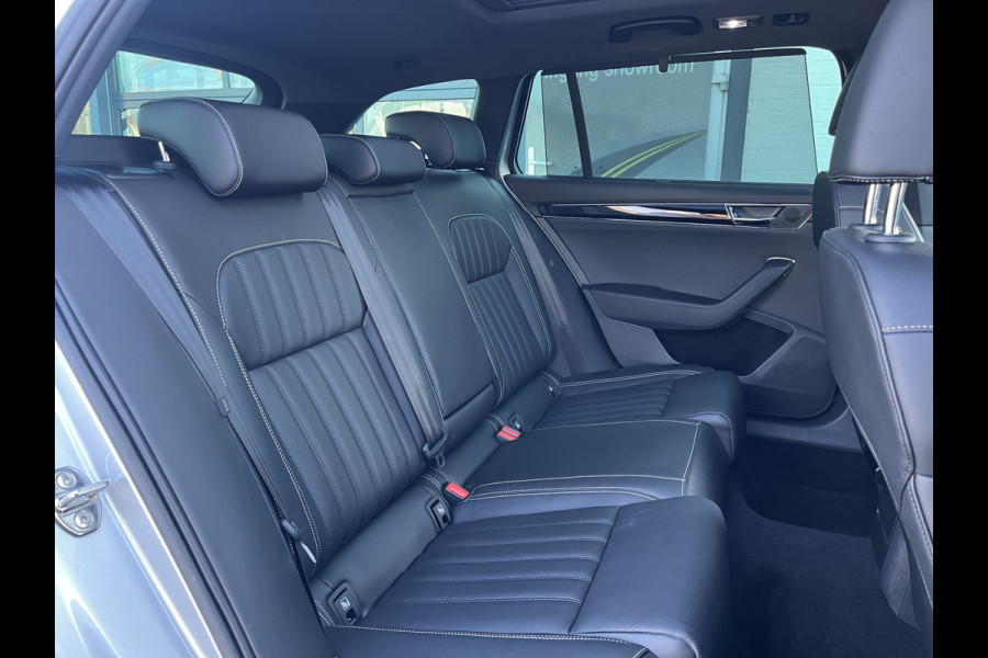 Škoda Superb Combi 1.4 TSI iV Sportline Business | Laurin&klement | Airco separaat | Zwenkbare trekhaak | Panorama dak | Adaptieve cruise | s