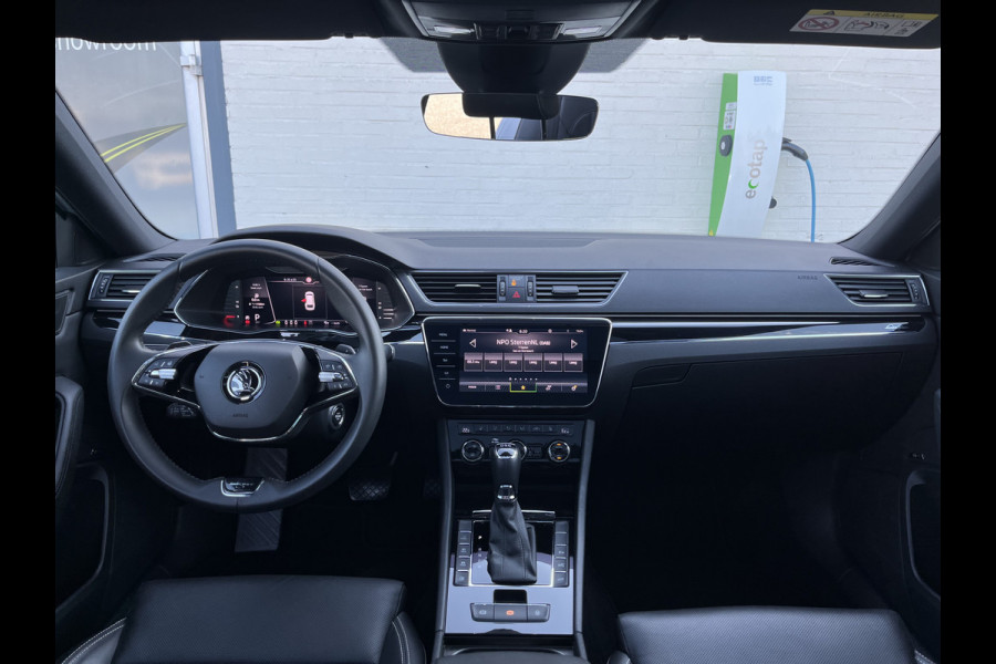 Škoda Superb Combi 1.4 TSI iV Sportline Business | Laurin&klement | Airco separaat | Zwenkbare trekhaak | Panorama dak | Adaptieve cruise | s