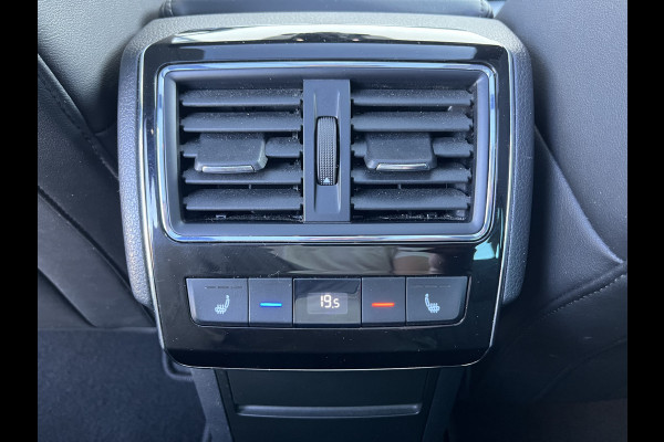 Škoda Superb Combi 1.4 TSI iV Sportline Business | Laurin&klement | Airco separaat | Zwenkbare trekhaak | Panorama dak | Adaptieve cruise | s
