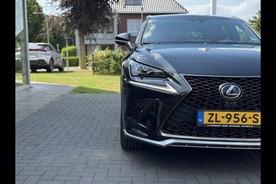 Lexus NX 300h AWD F Sport Premium | Full options, Mark Levinson, Panoramadak, Geheugenfunctie, Stoelventilatie, Head Up Display, Blind Sp