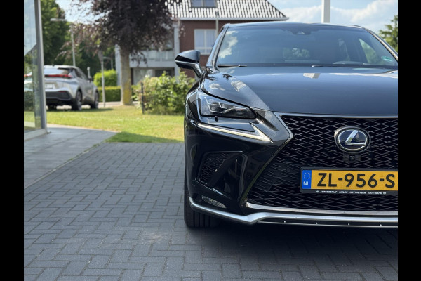 Lexus NX 300h AWD F Sport Premium | Full options, Mark Levinson, Panoramadak, Geheugenfunctie, Stoelventilatie, Head Up Display, Blind Sp