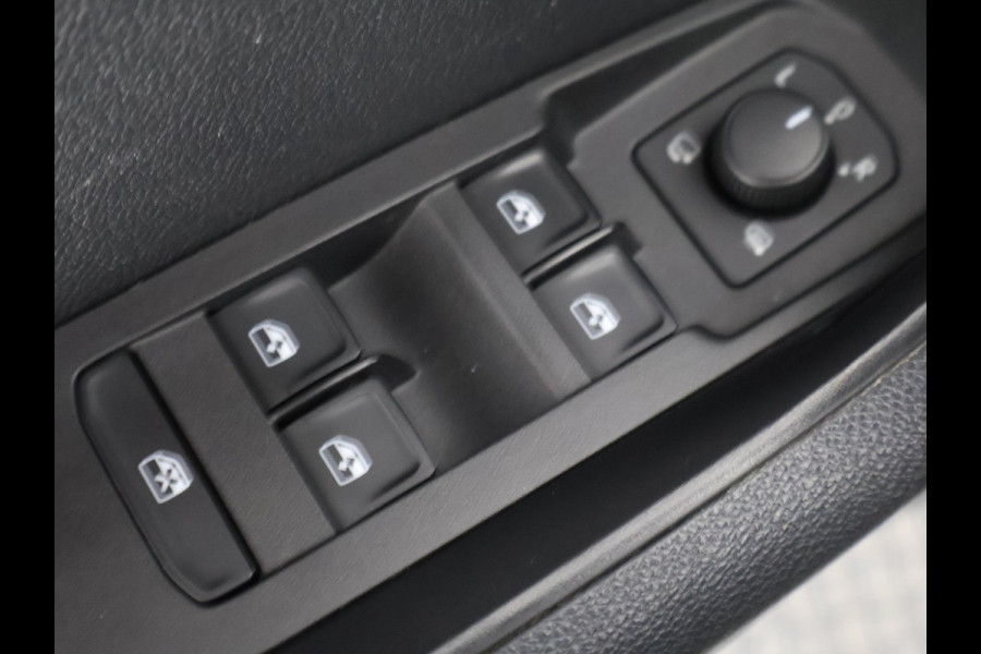 Škoda Karoq 1.5 TSI SPORTSLINE AUTOMAAT BUSINESS 1e EIG. 100% ONDERHOUDEN TOT 2 JAAR GARANTIE **