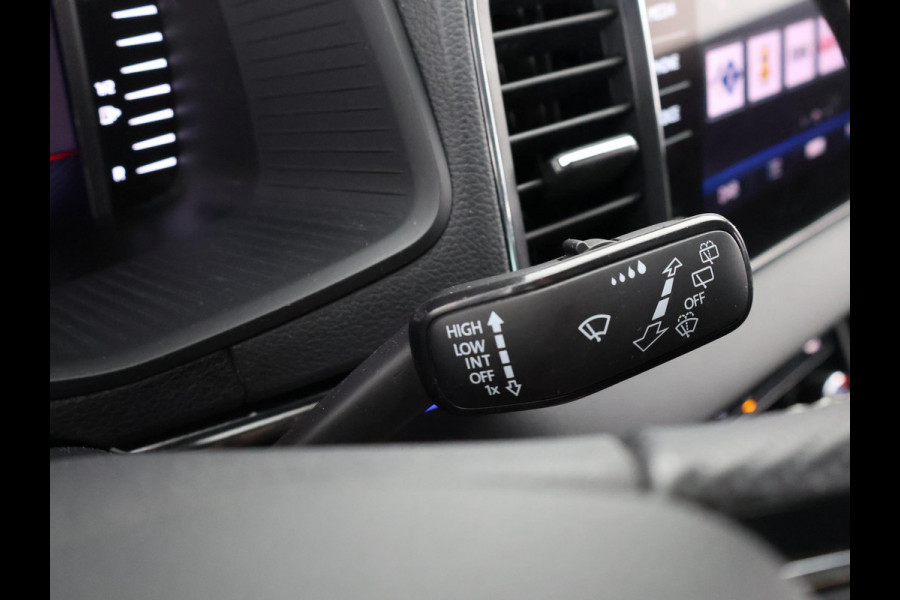 Škoda Karoq 1.5 TSI SPORTSLINE AUTOMAAT BUSINESS 1e EIG. 100% ONDERHOUDEN TOT 2 JAAR GARANTIE **