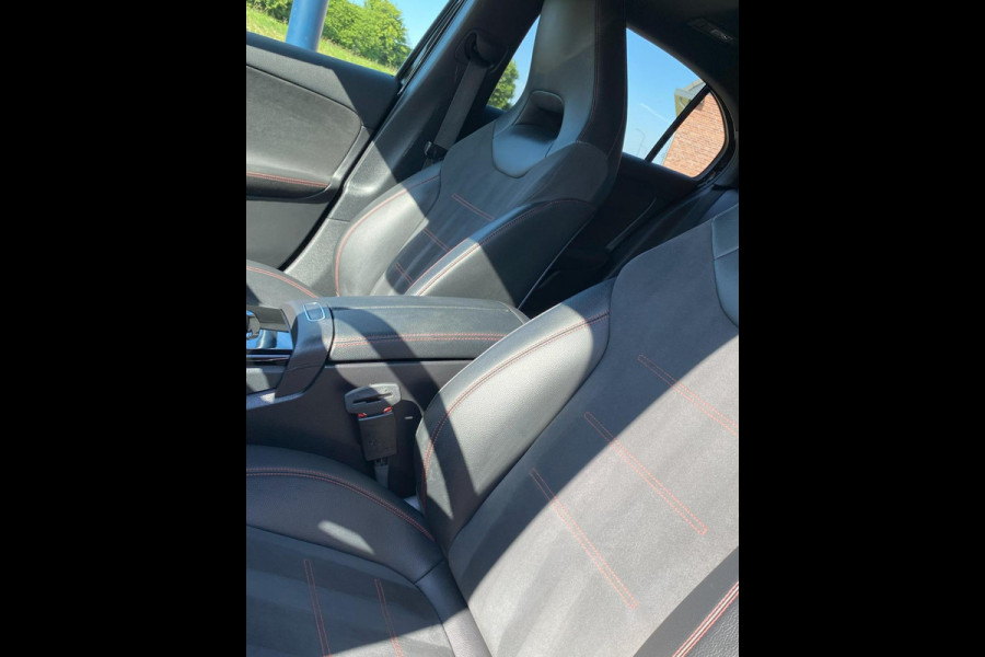Mercedes-Benz A-Klasse 180 Business Solution AMG/ Virtual CP/ Pano/ Camera