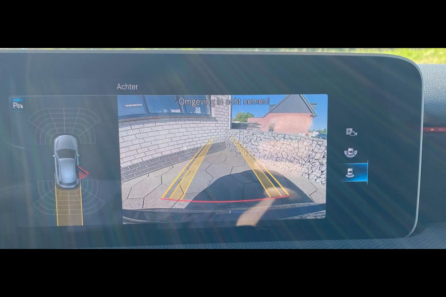 Mercedes-Benz A-Klasse 180 Business Solution AMG/ Virtual CP/ Pano/ Camera