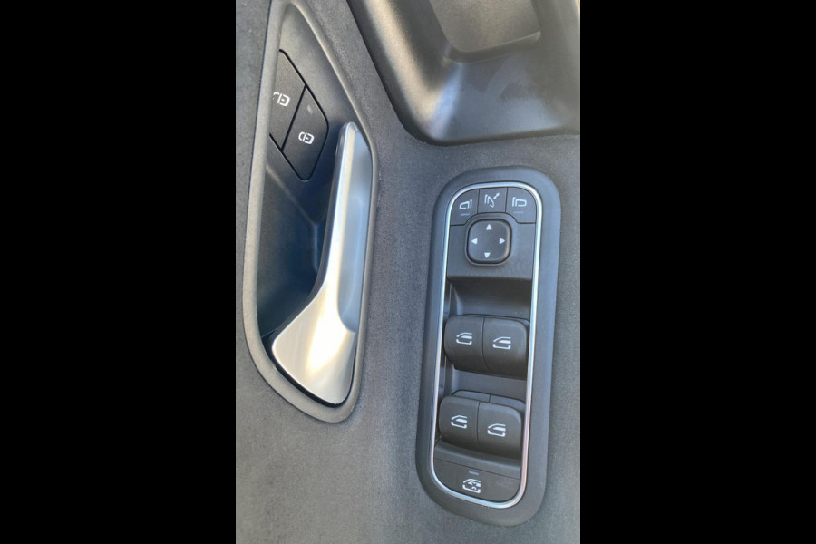 Mercedes-Benz A-Klasse 180 Business Solution AMG/ Virtual CP/ Pano/ Camera