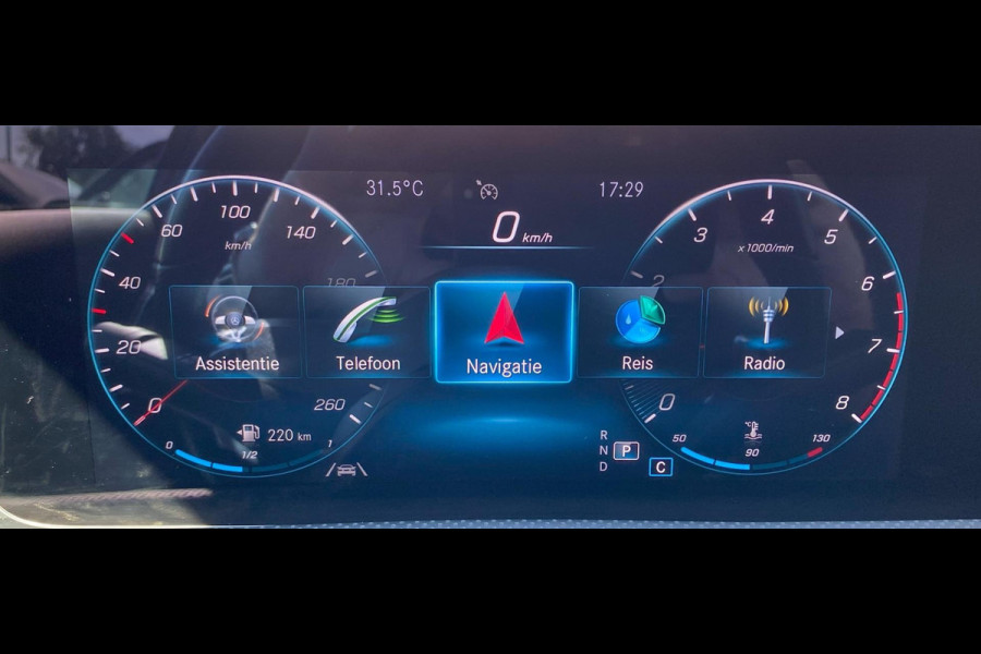 Mercedes-Benz A-Klasse 180 Business Solution AMG/ Virtual CP/ Pano/ Camera