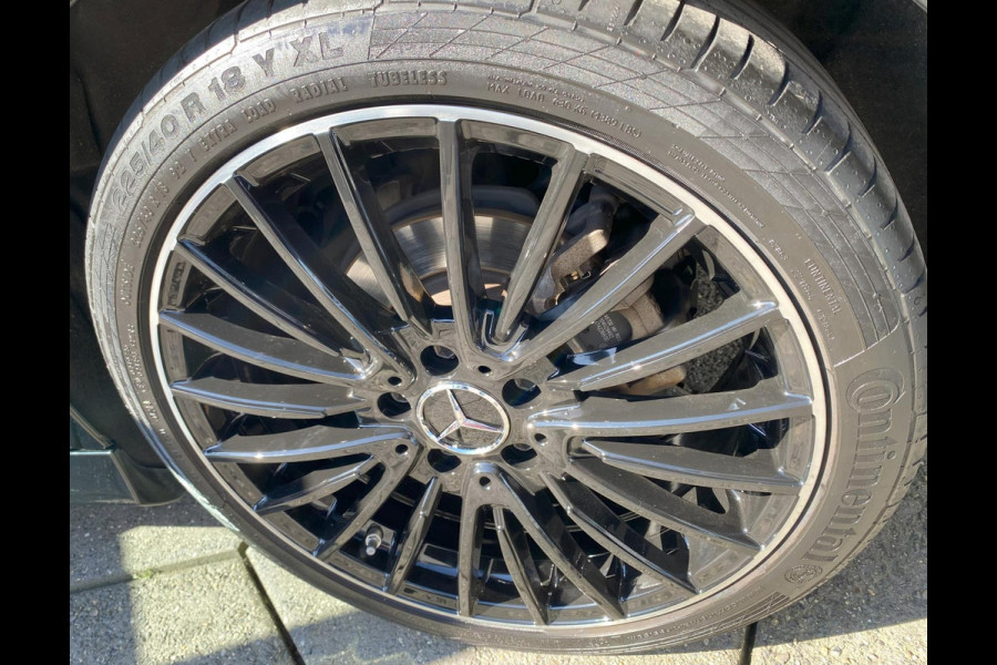 Mercedes-Benz A-Klasse 180 Business Solution AMG/ Virtual CP/ Pano/ Camera