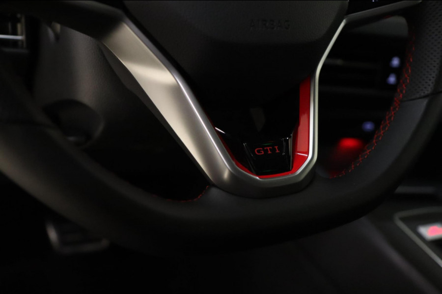 Volkswagen Golf 2.0 TSI GTI CLUBSPORT /PANO/IQ-LIGHT/KEYLES/HUD/HK/VOL