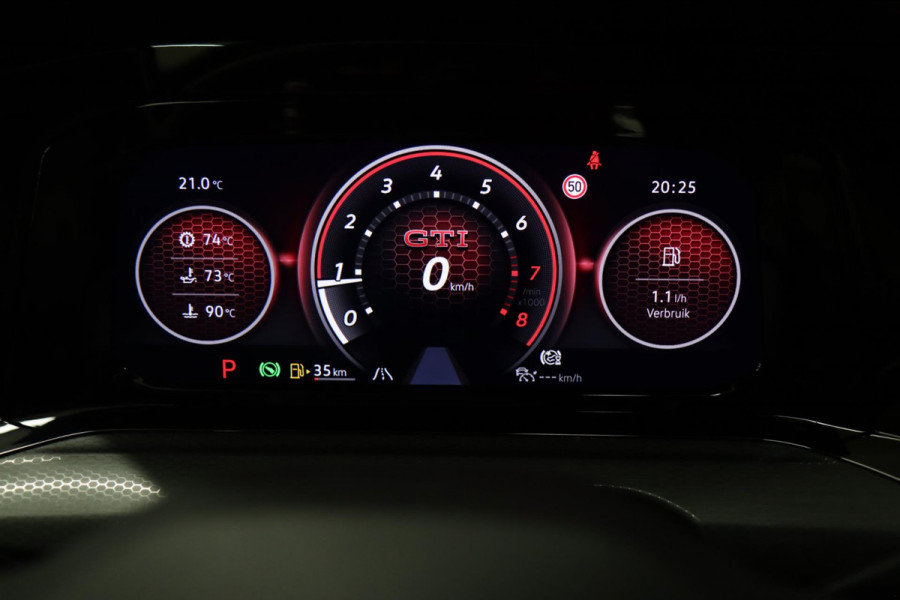 Volkswagen Golf 2.0 TSI GTI CLUBSPORT /PANO/IQ-LIGHT/KEYLES/HUD/HK/VOL
