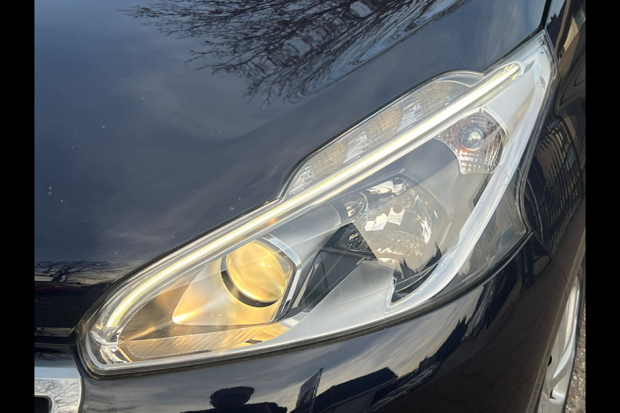 Peugeot 208 1.2 Automaat 103.000 km NL-AUTO-NAP.