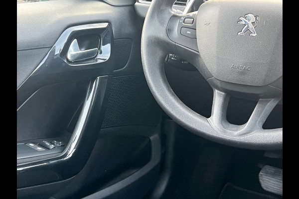 Peugeot 208 1.2 Automaat 103.000 km NL-AUTO-NAP.