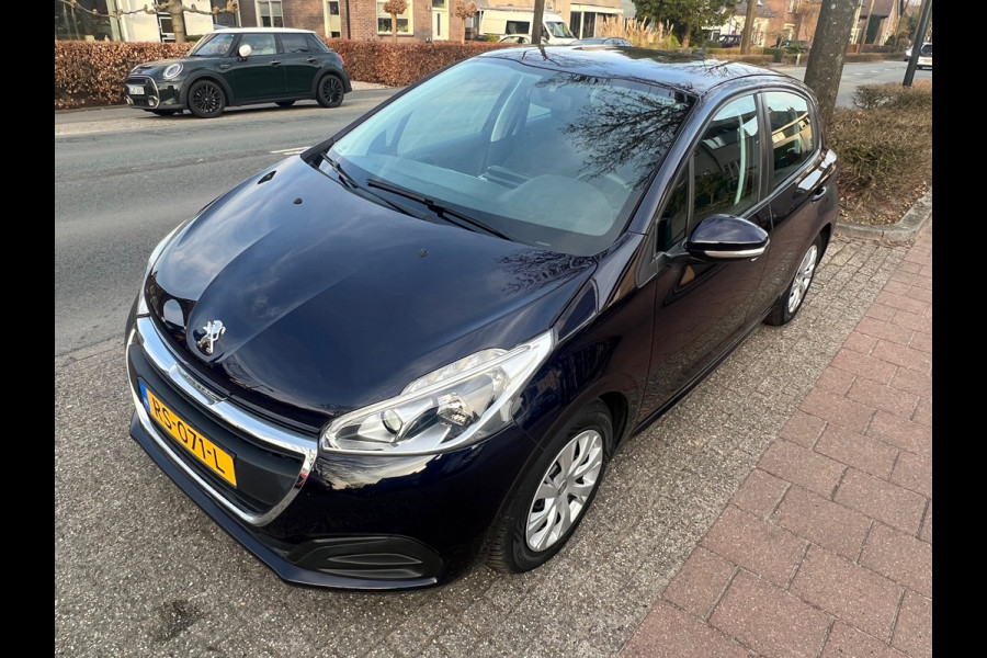 Peugeot 208 1.2 Automaat 103.000 km NL-AUTO-NAP.
