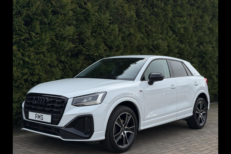 Audi Q2 35 TFSI 2x S-Line CarPlay Camera LED