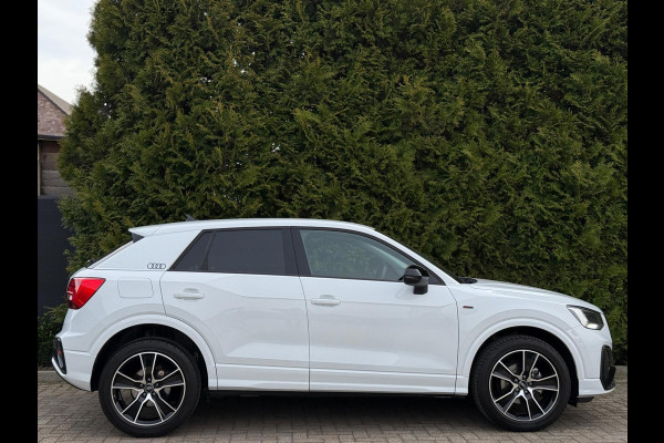 Audi Q2 35 TFSI 2x S-Line CarPlay Camera LED