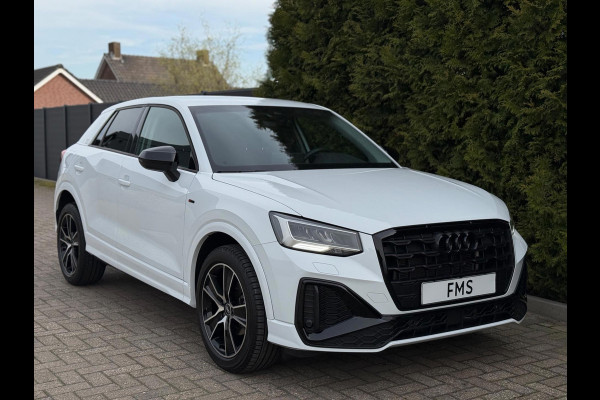 Audi Q2 35 TFSI 2x S-Line CarPlay Camera LED