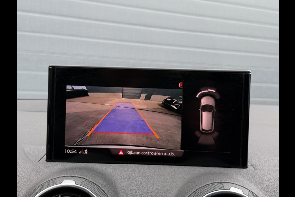 Audi Q2 35 TFSI 2x S-Line CarPlay Camera LED