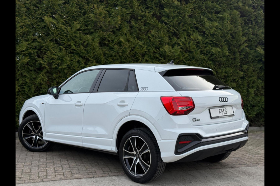 Audi Q2 35 TFSI 2x S-Line CarPlay Camera LED