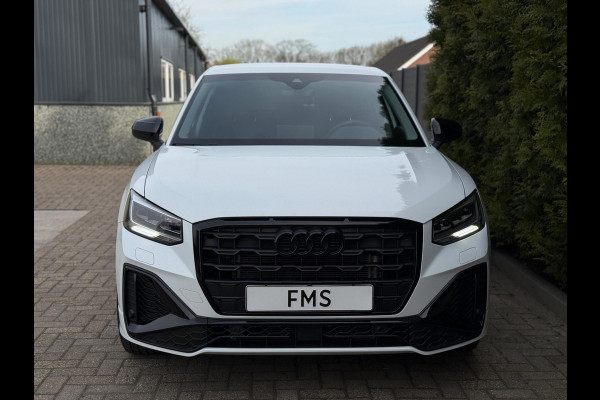 Audi Q2 35 TFSI 2x S-Line CarPlay Camera LED
