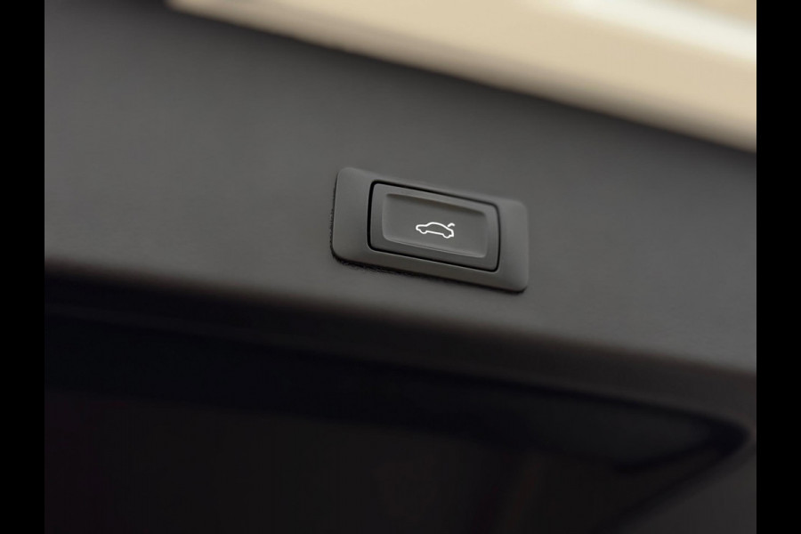 Audi Q2 35 TFSI 2x S-Line CarPlay Camera LED