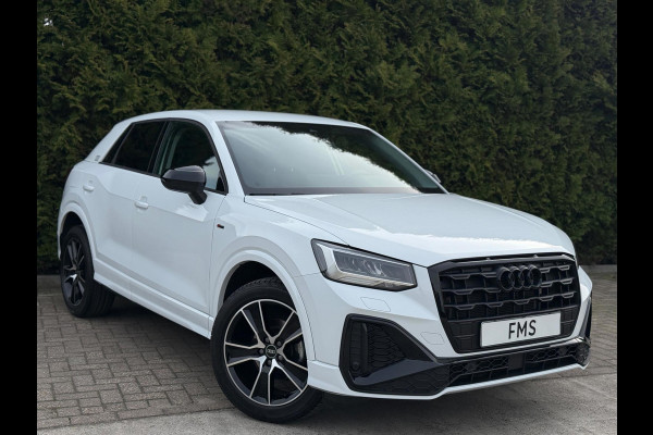 Audi Q2 35 TFSI 2x S-Line CarPlay Camera LED
