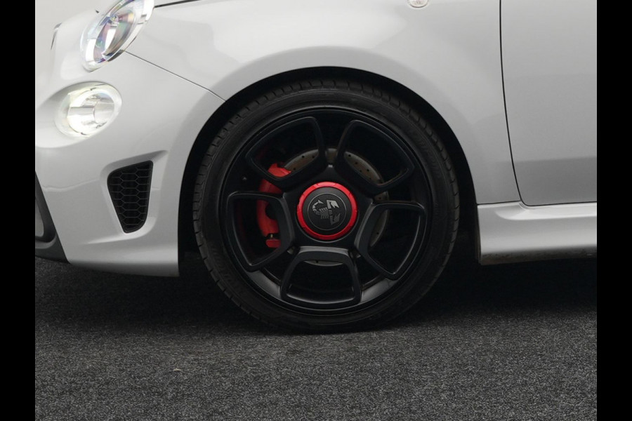 Fiat ABARTH 595 Pista 165 pk Automaat Campovolo Grau | bi Xenon  | Monza Sportuitlaat |  Apple Carplay | Sportstoelen | G Force Indicator | 17"L.M | DAB | Parkpilot |
