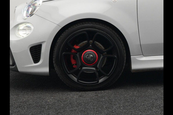 Fiat ABARTH 595 Pista 165 pk Automaat Campovolo Grau | bi Xenon  | Monza Sportuitlaat |  Apple Carplay | Sportstoelen | G Force Indicator | 17"L.M | DAB | Parkpilot |