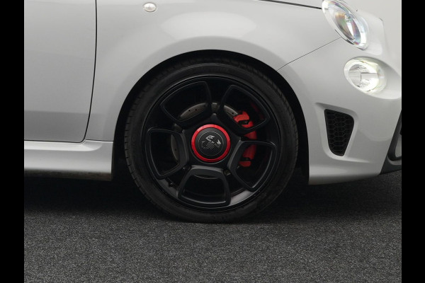 Fiat ABARTH 595 Pista 165 pk Automaat Campovolo Grau | bi Xenon  | Monza Sportuitlaat |  Apple Carplay | Sportstoelen | G Force Indicator | 17"L.M | DAB | Parkpilot |