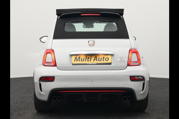 Fiat ABARTH 595 Pista 165 pk Automaat Campovolo Grau | bi Xenon  | Monza Sportuitlaat |  Apple Carplay | Sportstoelen | G Force Indicator | 17"L.M | DAB | Parkpilot |