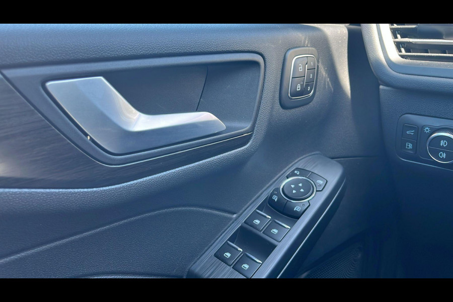 Ford Kuga 2.5 PHEV Vignale 225pk | Driver Assistance Pack | Wegklapbare Trekhaak | Technology Pack | Winterpack | 20 Inch Lichtmetalen Velgen | Verlengde Fabrieksgarantie tot 06-2028