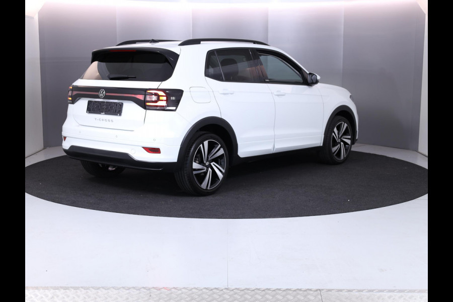 Volkswagen T-Cross 1.0 TSI R-Line 110PK DSG (Automaat) | Digitaal dashboard | Stoelverwarming | Navigatie |