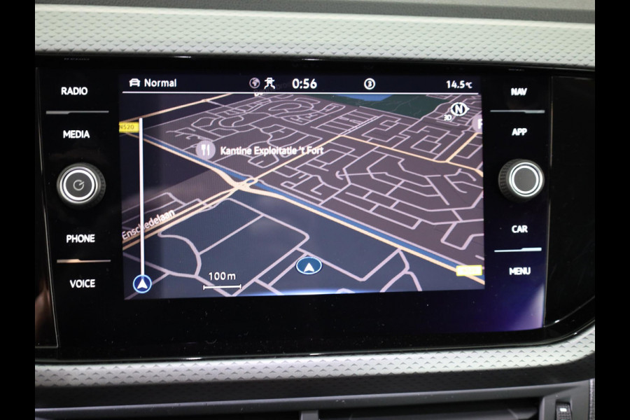 Volkswagen T-Cross 1.0 TSI R-Line 110PK DSG (Automaat) | Digitaal dashboard | Stoelverwarming | Navigatie |
