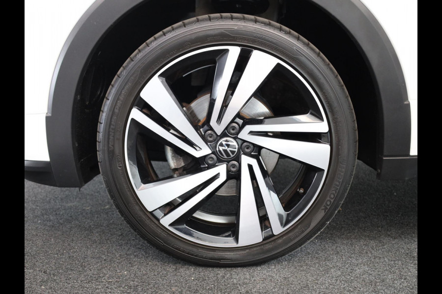 Volkswagen T-Cross 1.0 TSI R-Line 110PK DSG (Automaat) | Digitaal dashboard | Stoelverwarming | Navigatie |