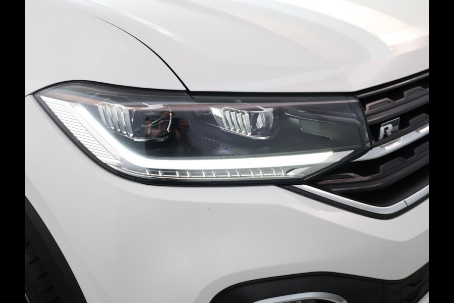 Volkswagen T-Cross 1.0 TSI R-Line 110PK DSG (Automaat) | Digitaal dashboard | Stoelverwarming | Navigatie |