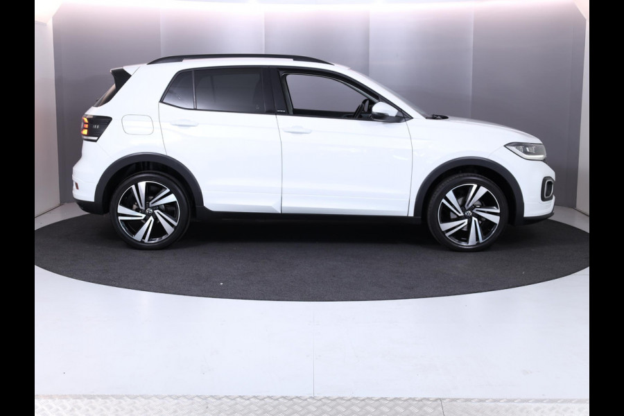 Volkswagen T-Cross 1.0 TSI R-Line 110PK DSG (Automaat) | Digitaal dashboard | Stoelverwarming | Navigatie |
